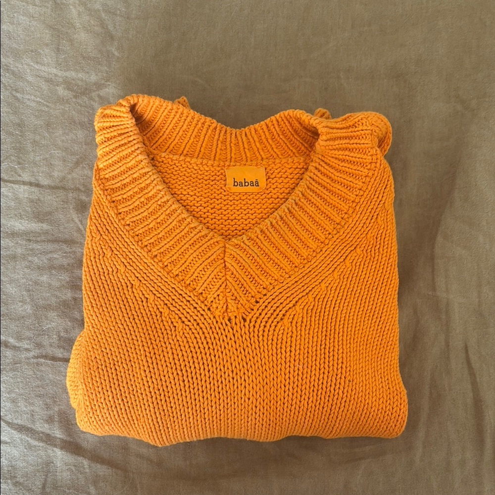 Babaa 22 Consesa Orange V Neck